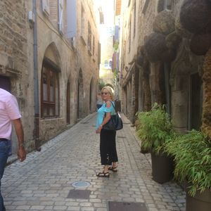 Meet your Posher, Debbie